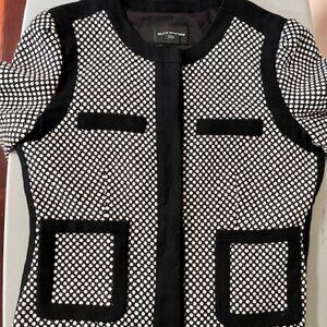 Club Monaco Sz 8 Classic Black and White Long-Sleeved Jacket in Great Condition